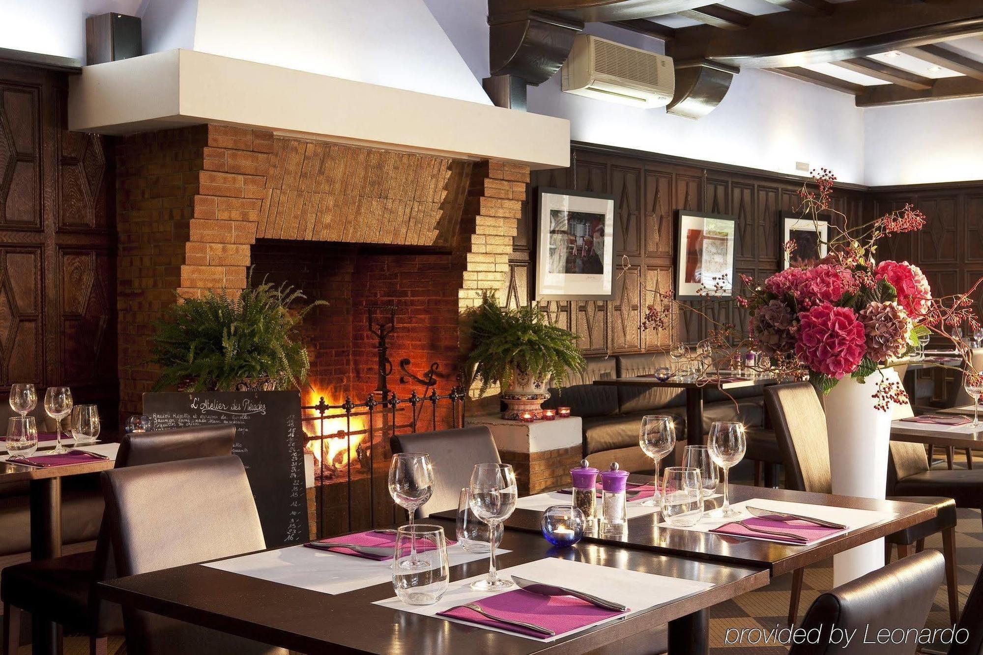 Les Pleiades Hotel-Spa-Restaurant Barbizon Restaurang bild
